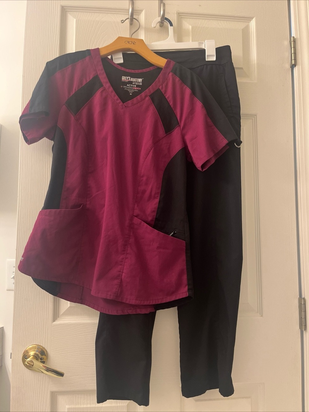 Grey's Anatomy Women's Two-Tone Scrub Set - Berry and Black Petite PM Pants